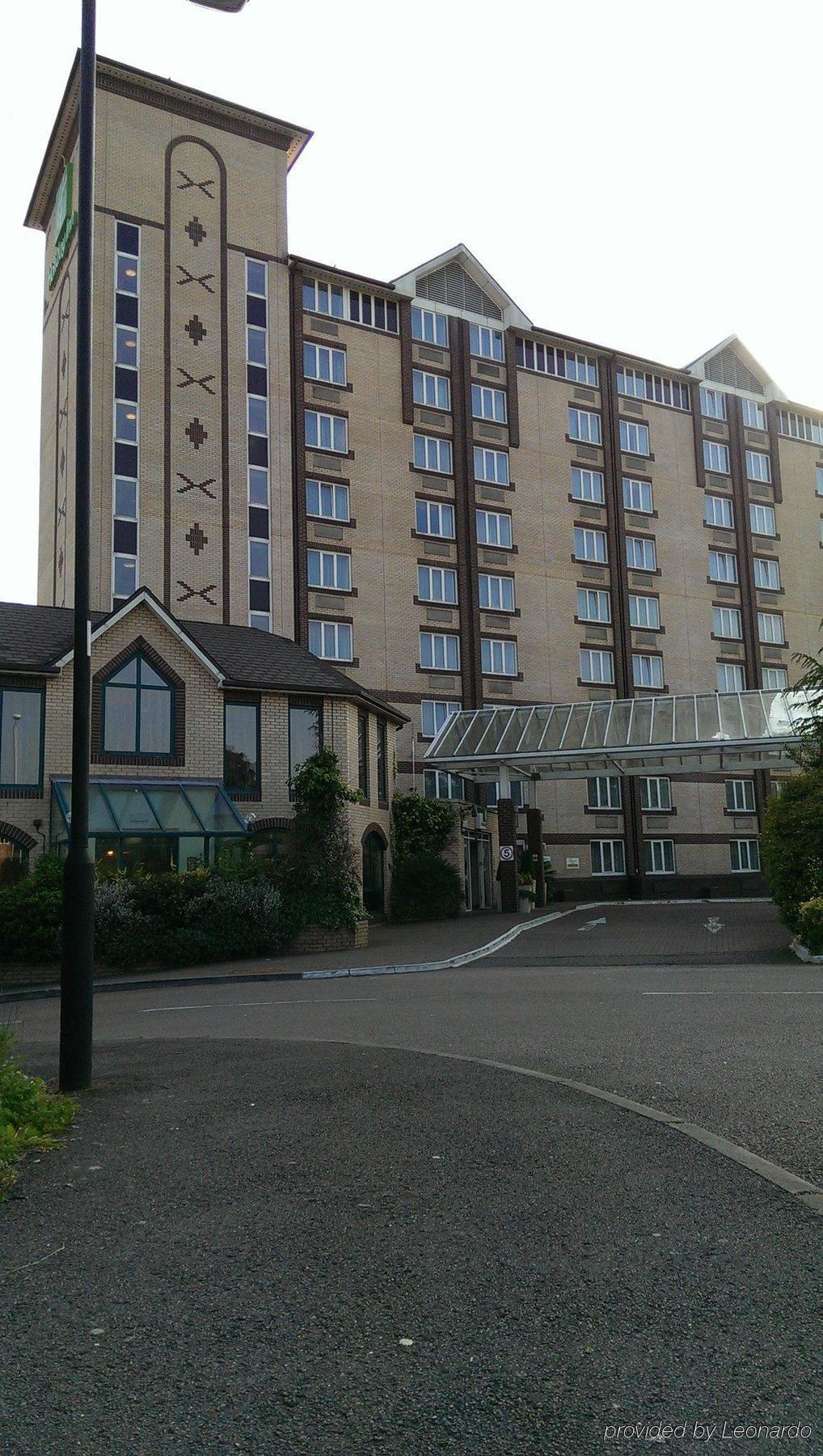 فندق سلوففي  هوليداي إن سلوج وندسور المظهر الخارجي الصورة